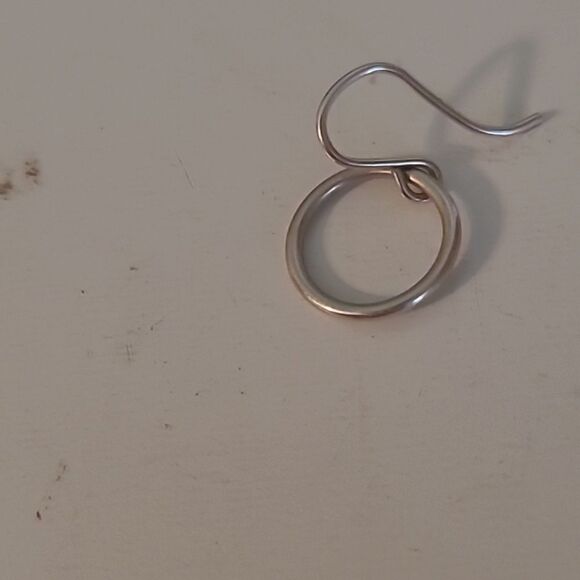 Elegant Hoop Earrings - Picture 2 of 6